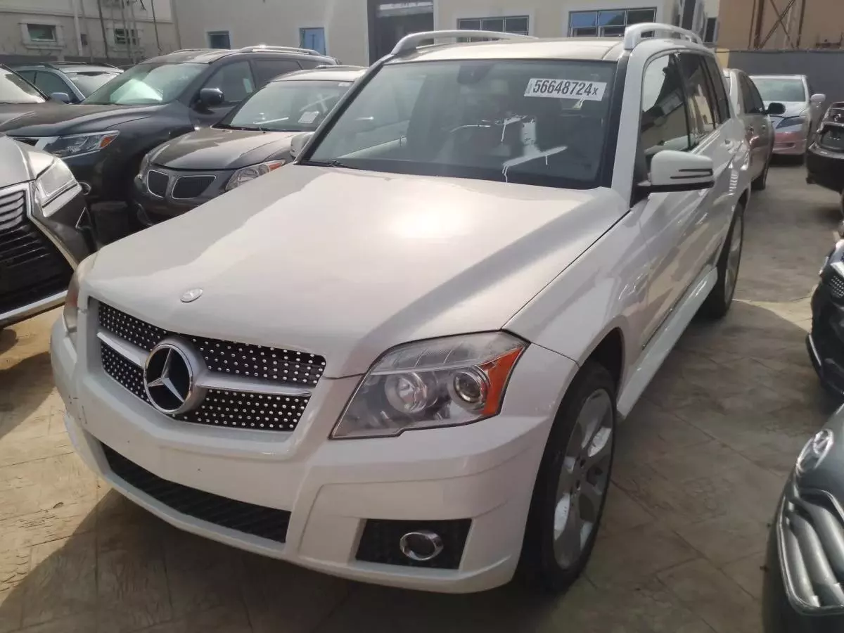 Mercedes-Benz GLK 350   - 2010