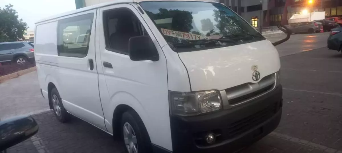 Toyota Hiace   - 2010