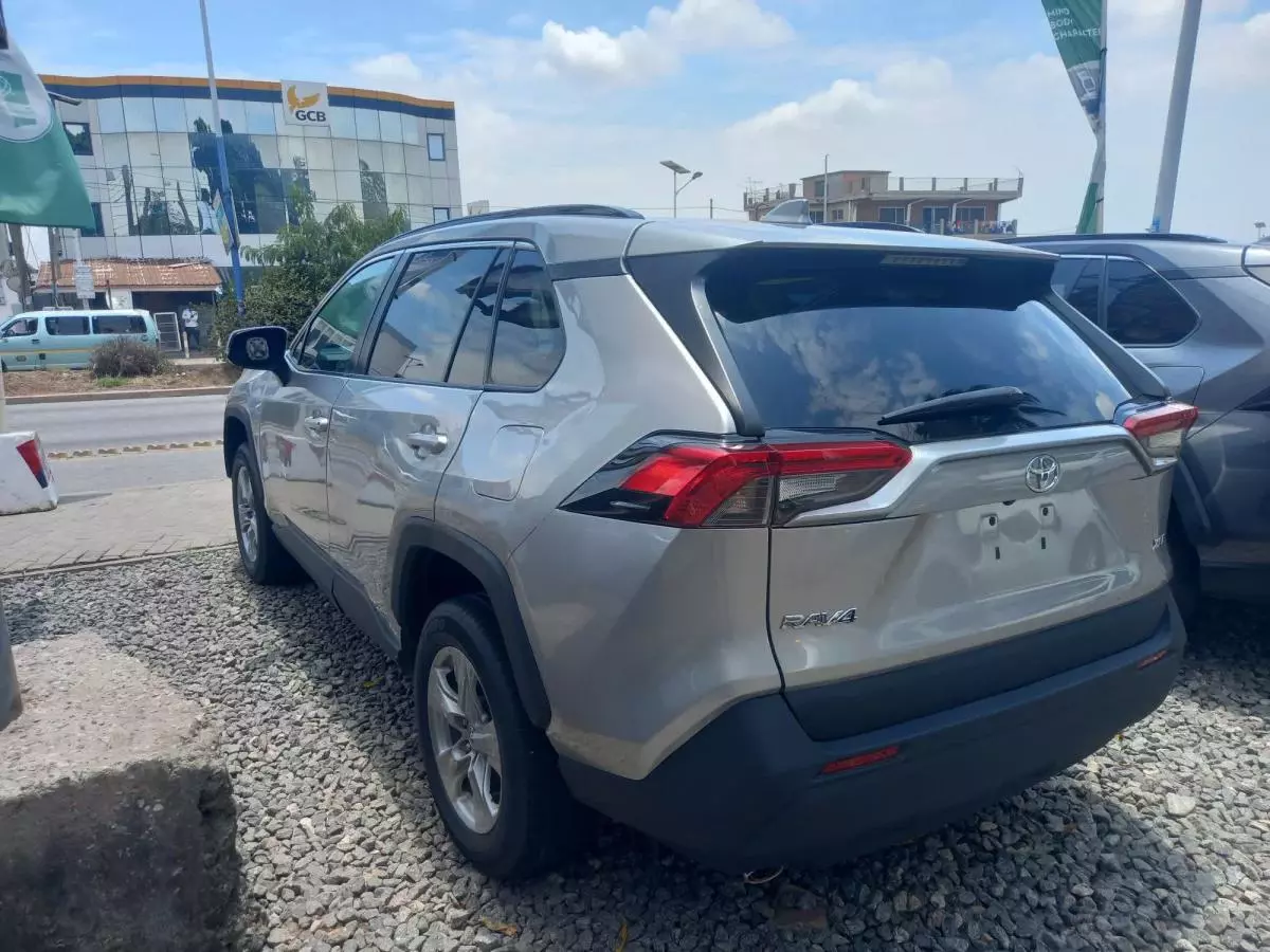 Toyota RAV 4   - 2022