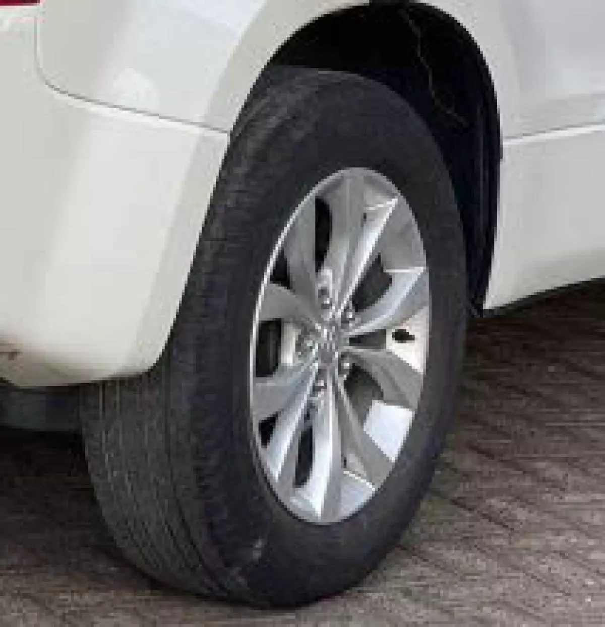 SUZUKI Escudo  - 2014