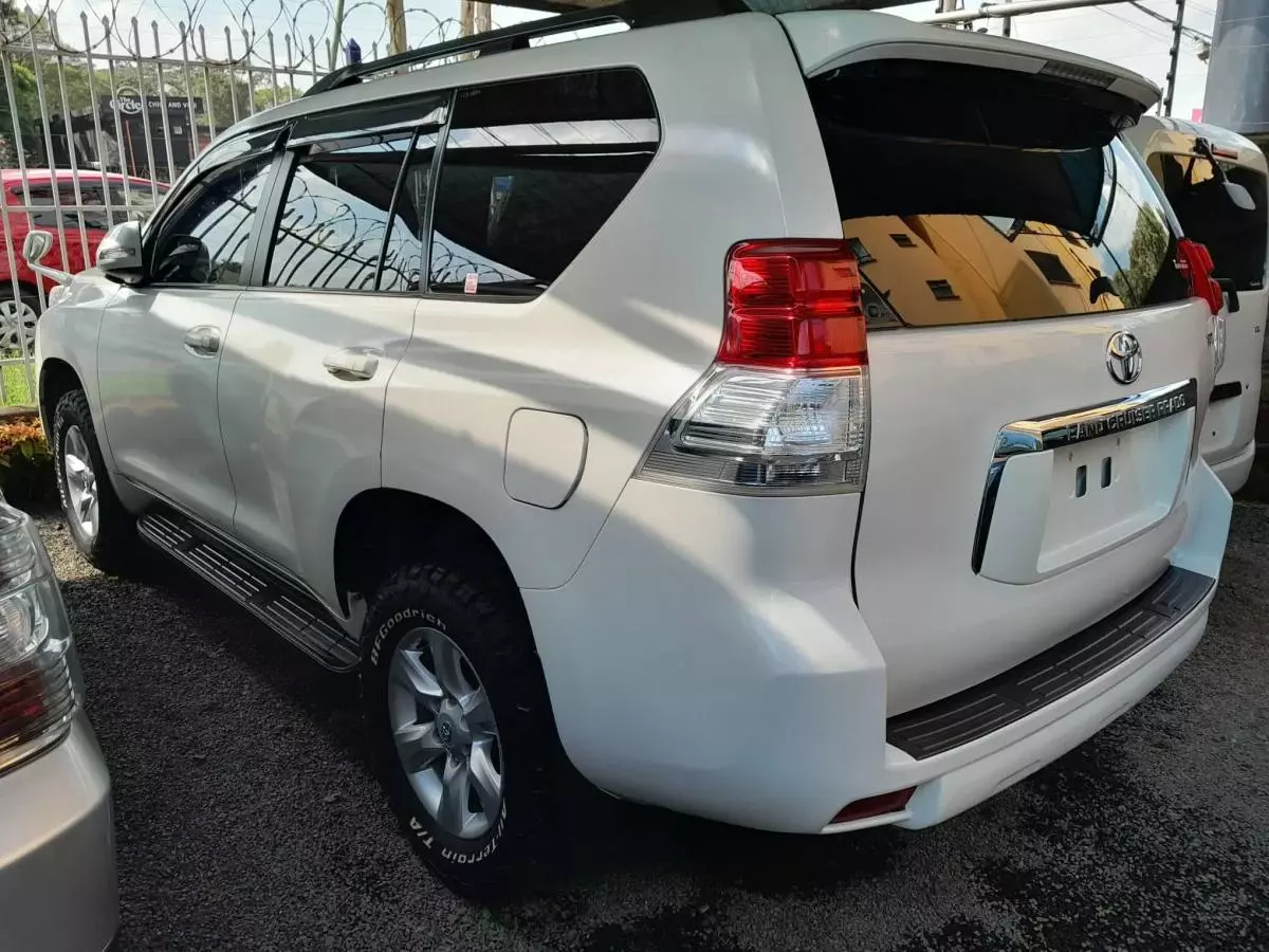 Toyota Landcruiser prado TX - 2012