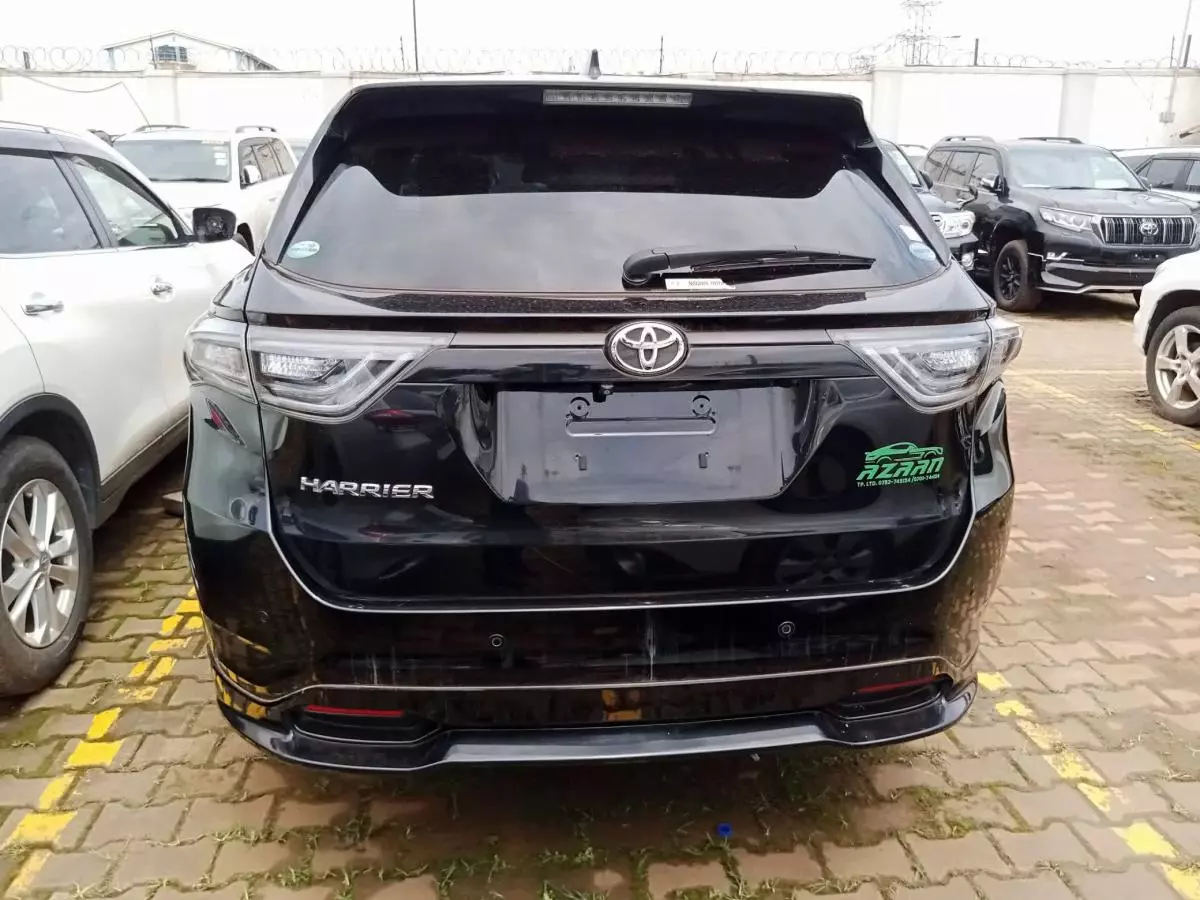 Toyota Harrier   - 2015