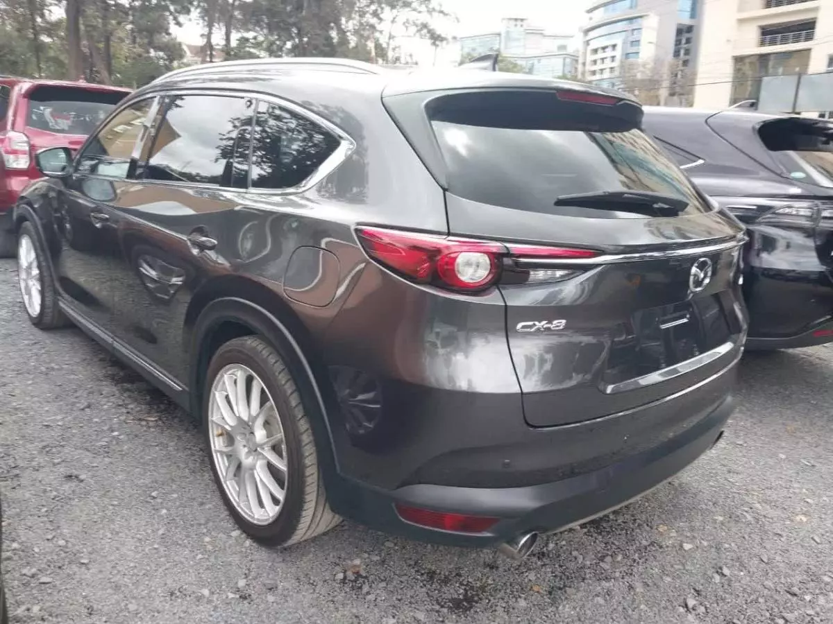 Mazda CX-8   - 2017