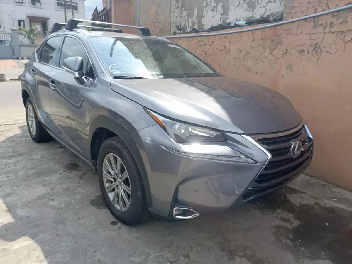 Lexus NX 200   - 2016