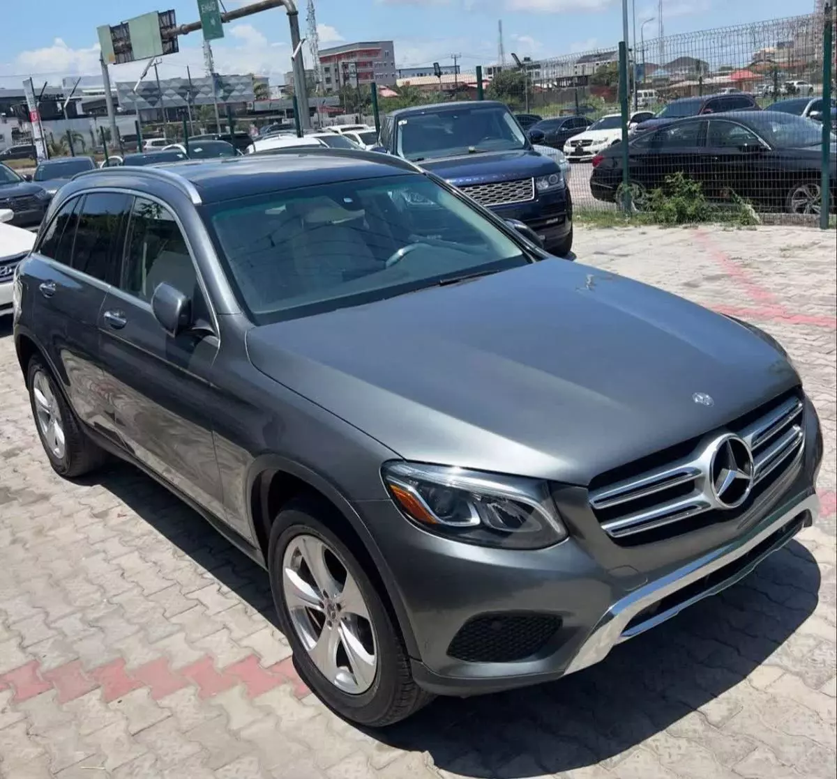 Mercedes-Benz GLC 300   - 2018