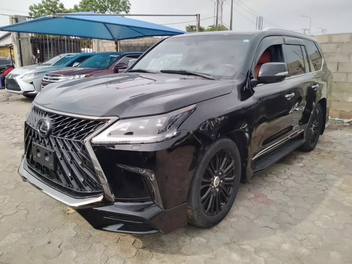 Lexus LX 570   - 2019