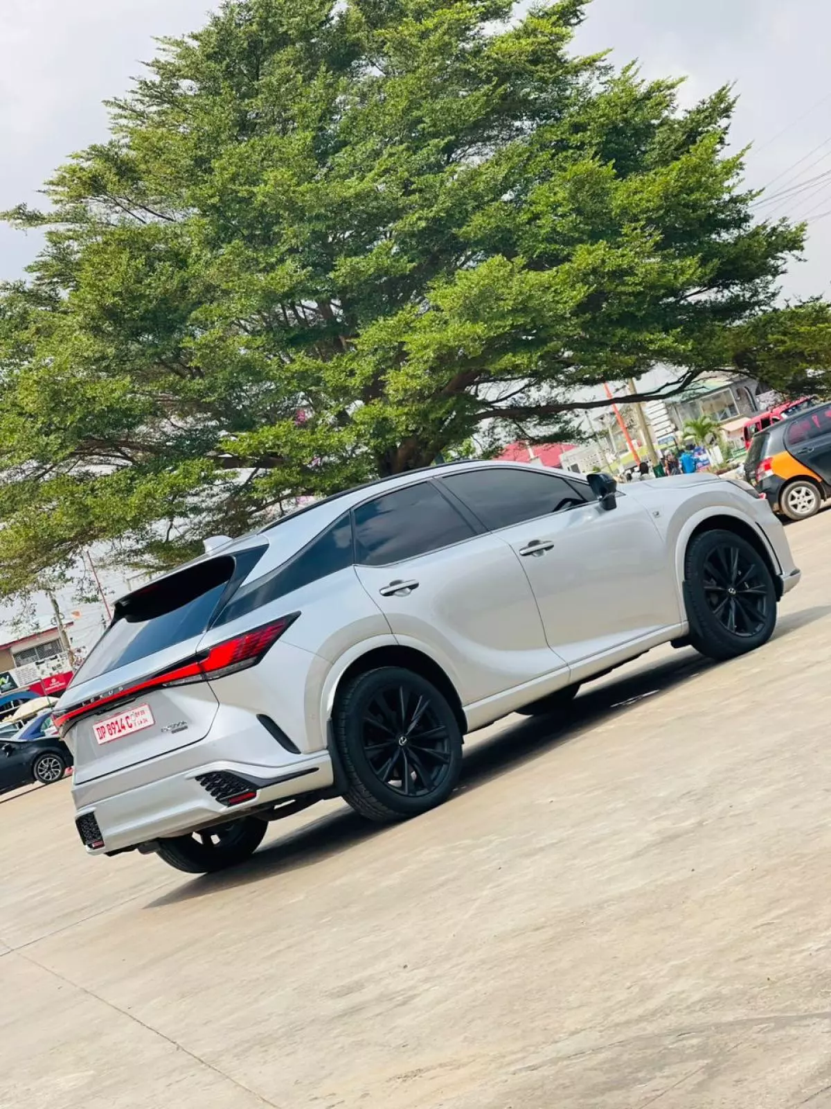 Lexus RX 500h   - 2023