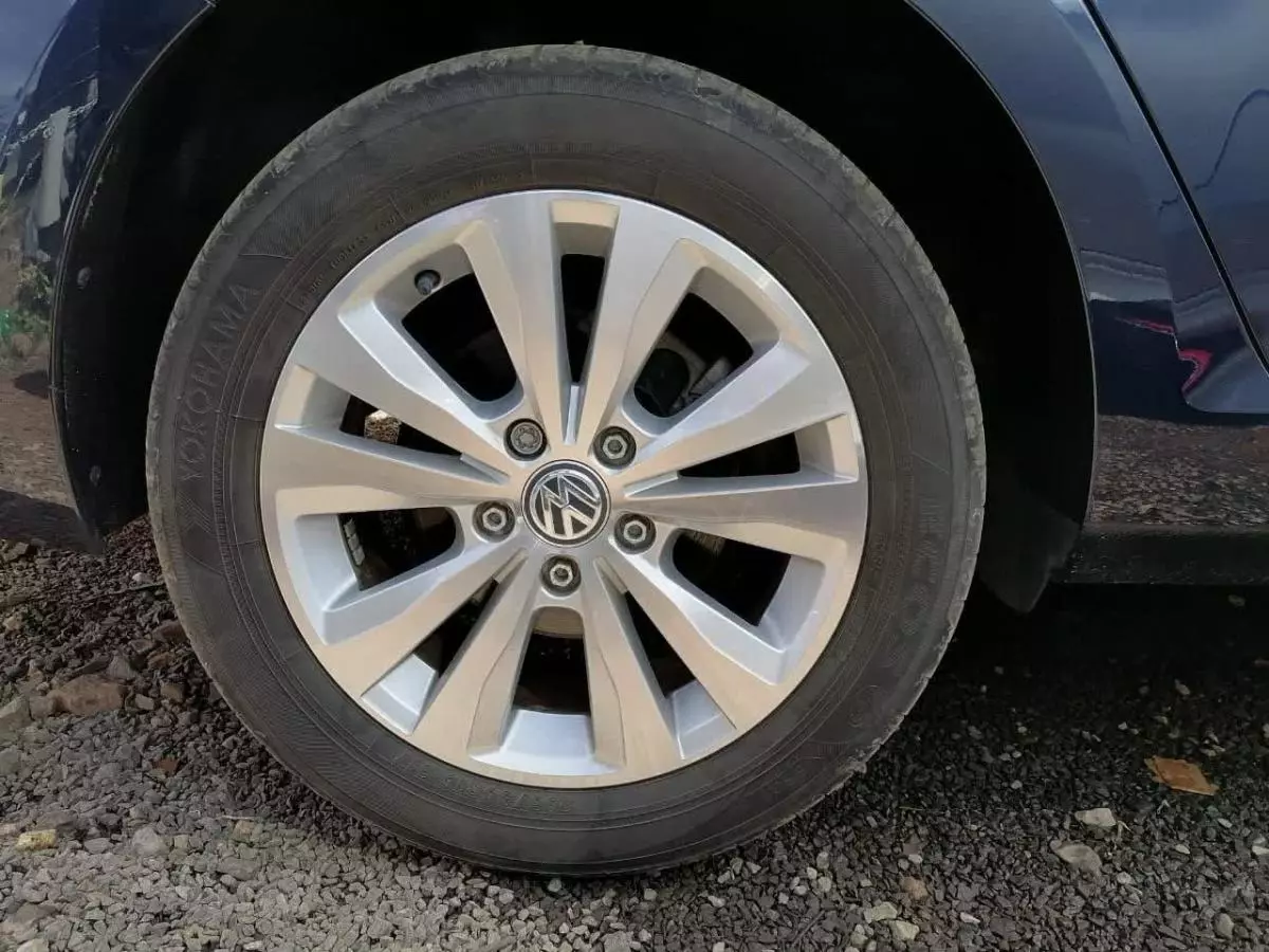 Volkswagen Golf - 2015