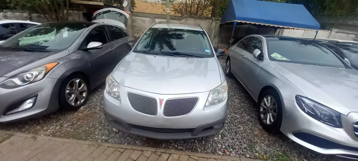 Pontiac Vibe   - 2007