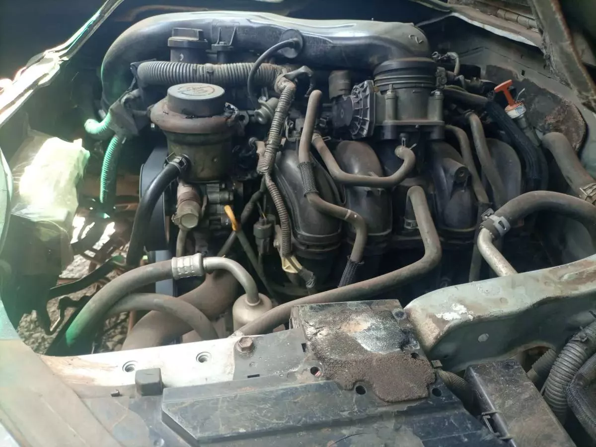 Toyota Hiace (High Roof)   - 2011