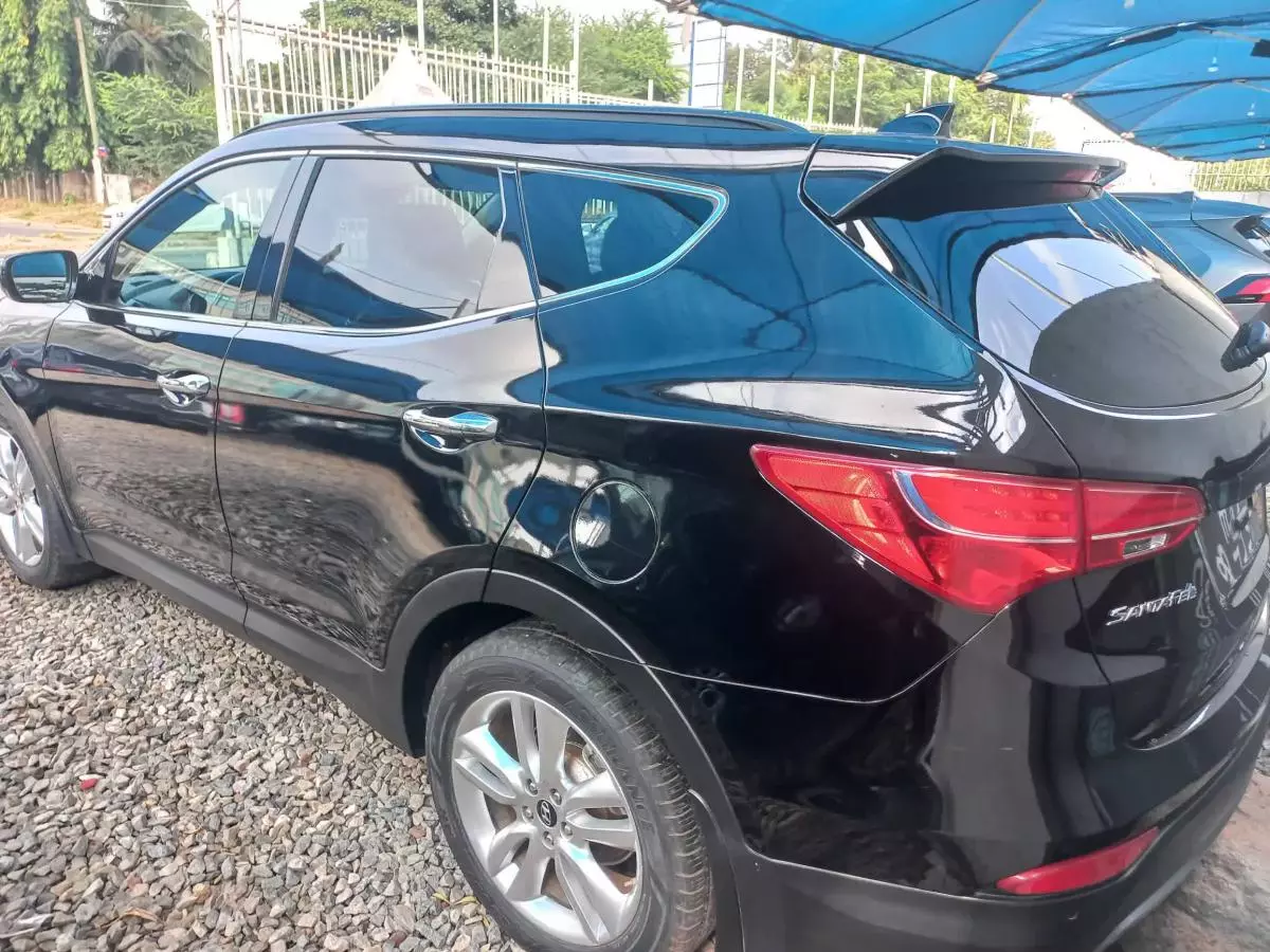 Hyundai Santa Fe - 2014