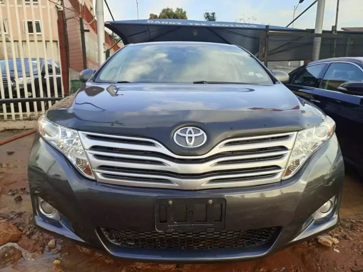 Toyota Venza   - 2010