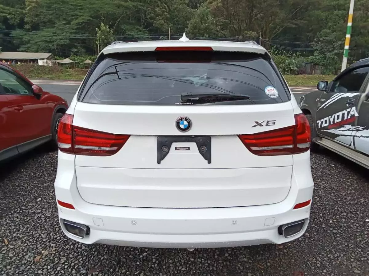 BMW X5   - 2016