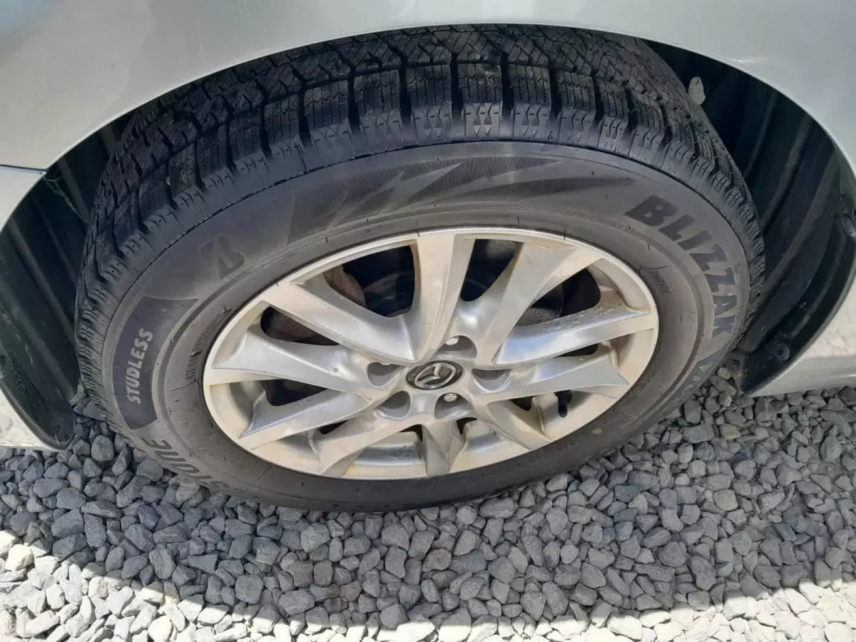 Mazda Axela  - 2015