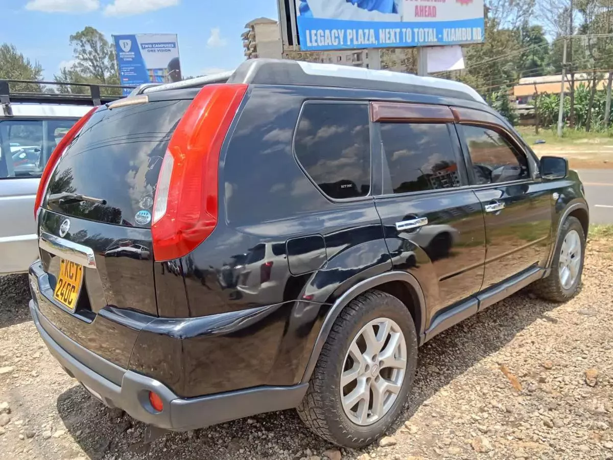 Nissan X-Trail   - 2011