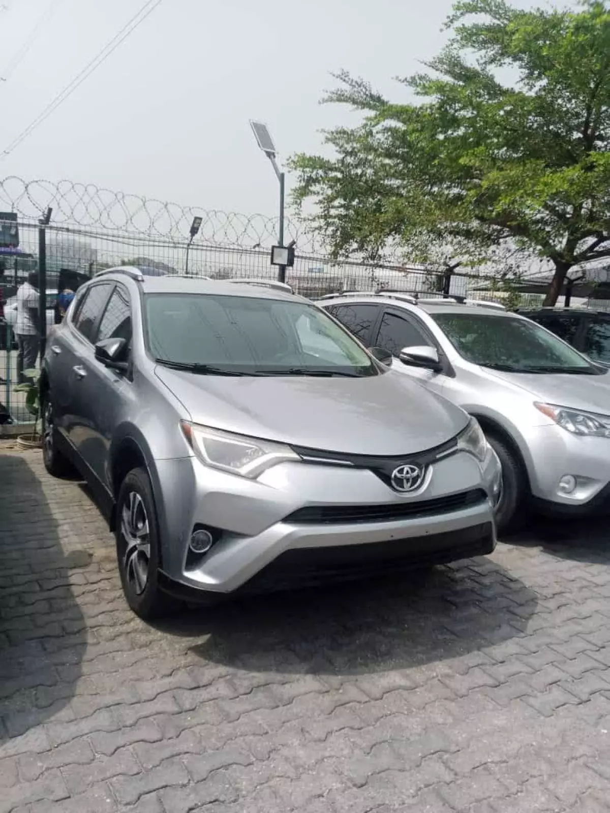 Toyota RAV 4   - 2016