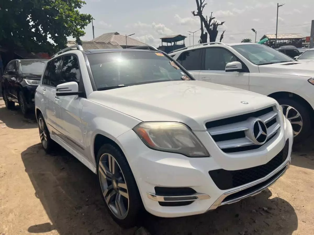 Mercedes-Benz GLK 350   - 2014