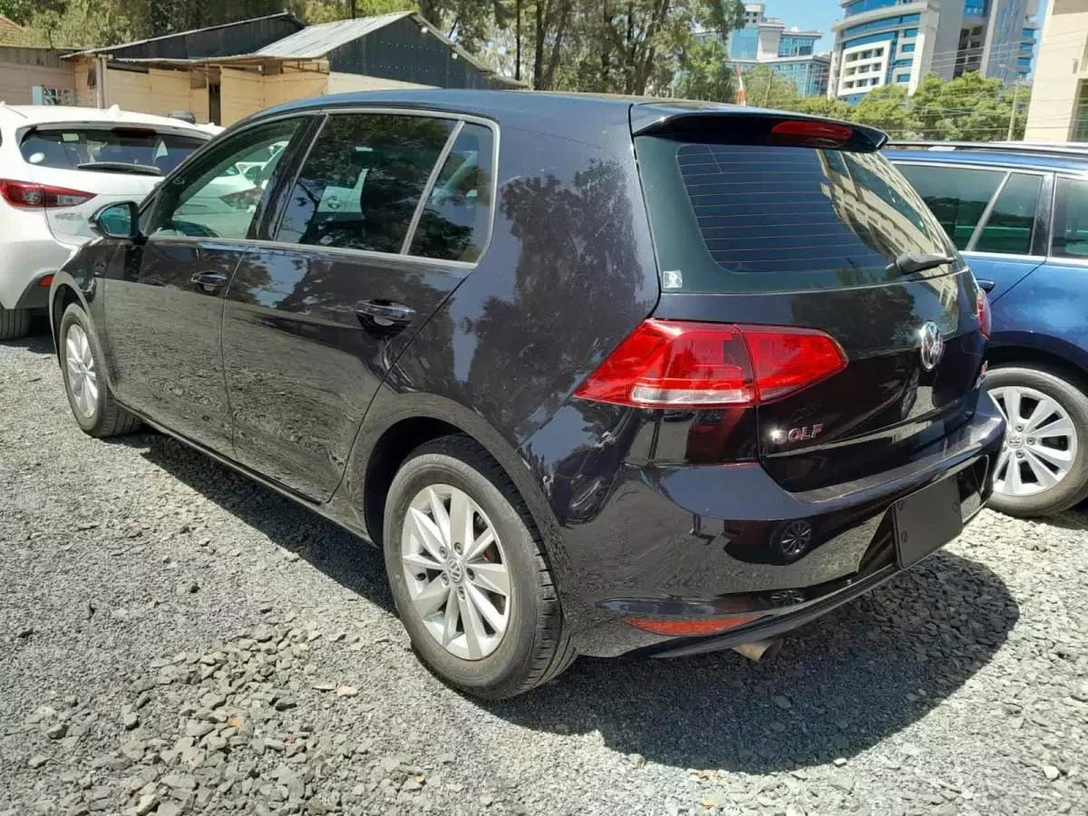 Volkswagen Golf - 2015