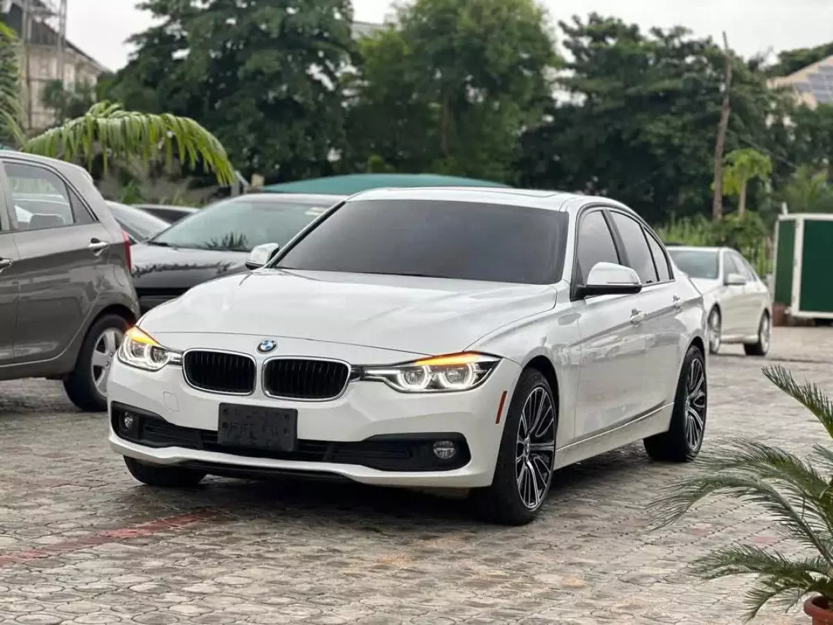 BMW 320   - 2019