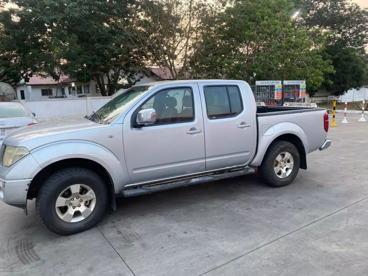 Nissan NAVARA LE   - 2012