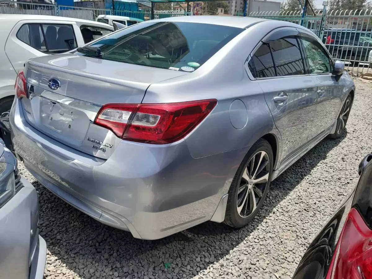 Subaru Legacy B4 - 2014