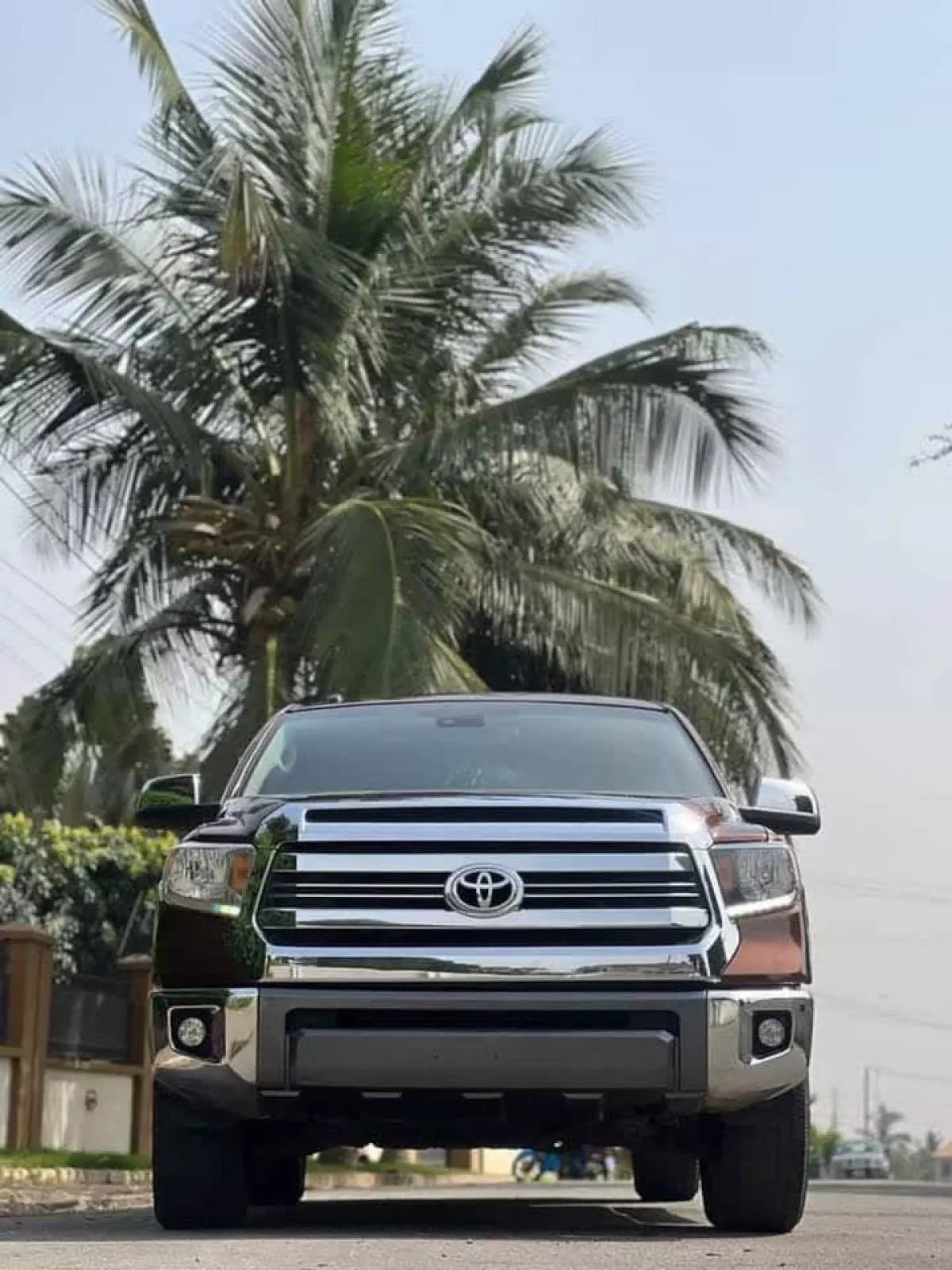 Toyota Tundra   - 2016