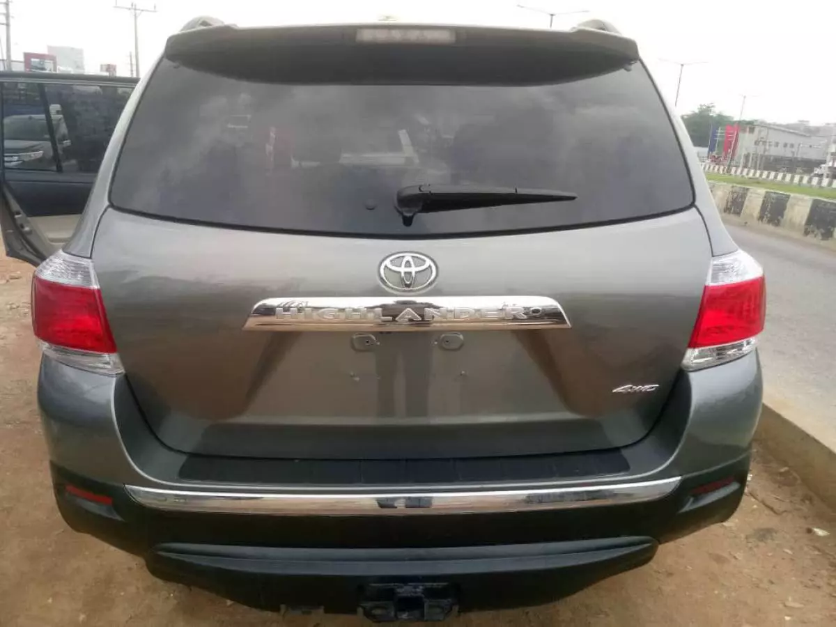 Toyota Highlander   - 2008