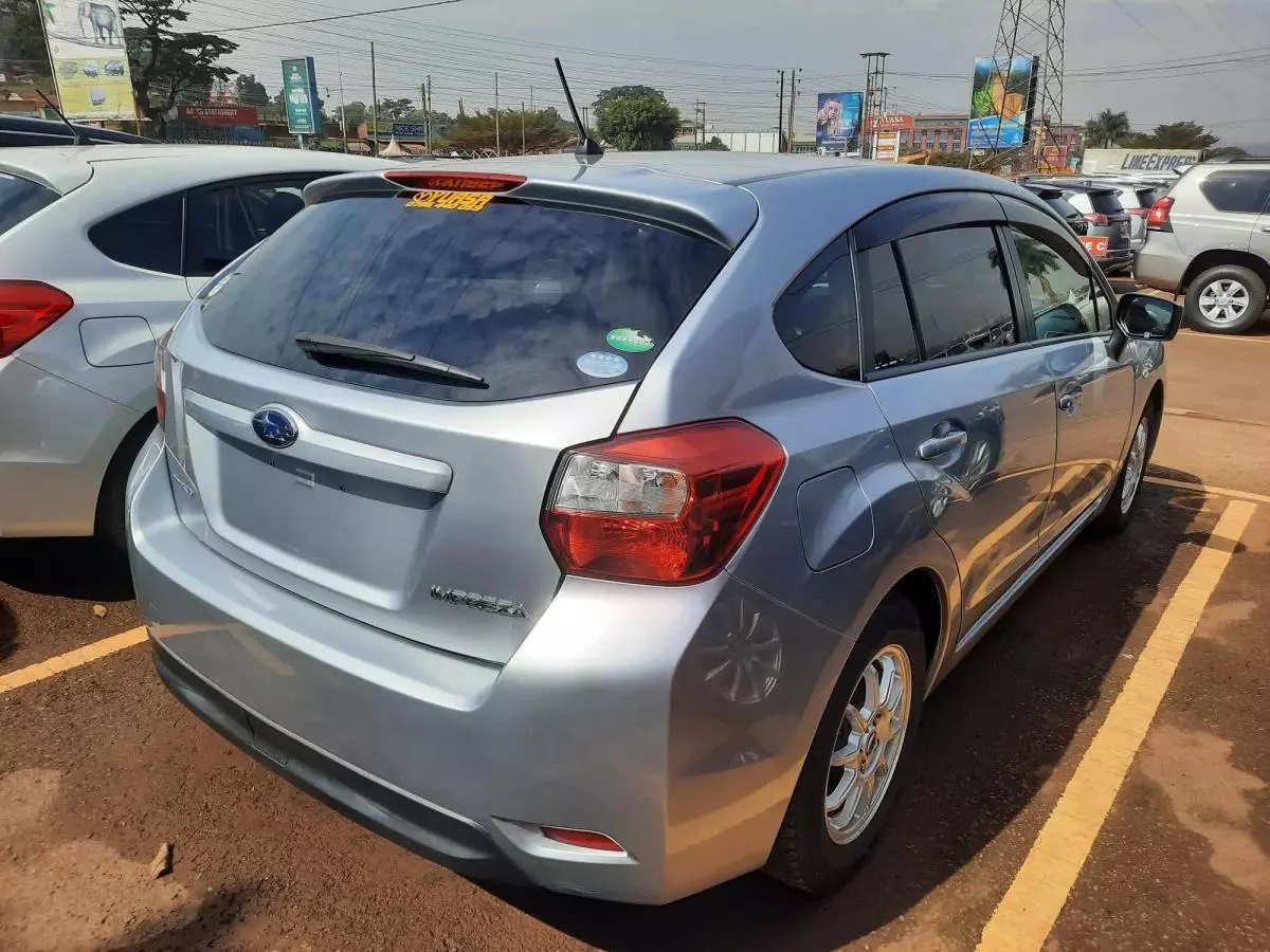 Subaru Impreza   - 2015