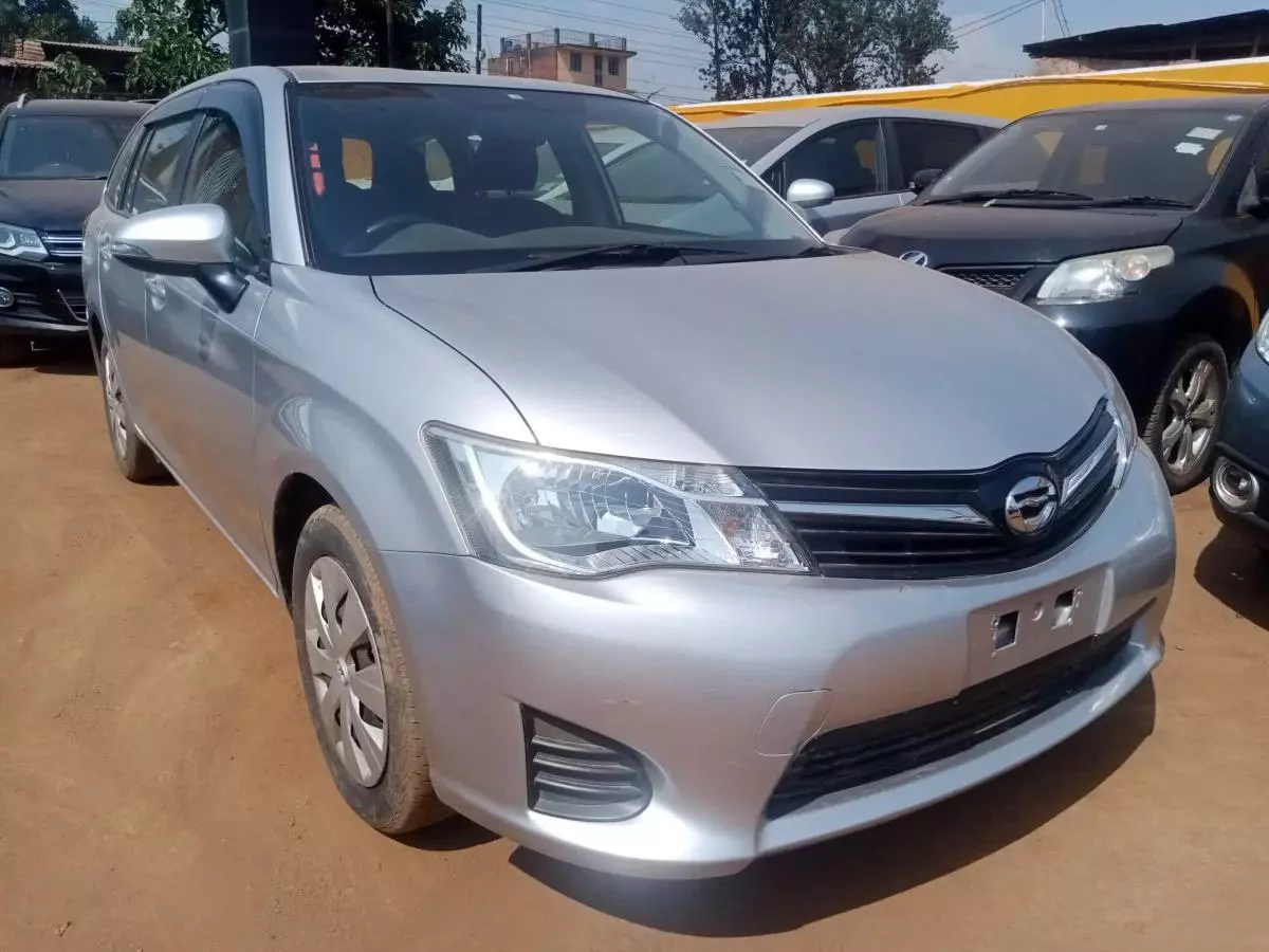 Toyota Fielder    - 2015