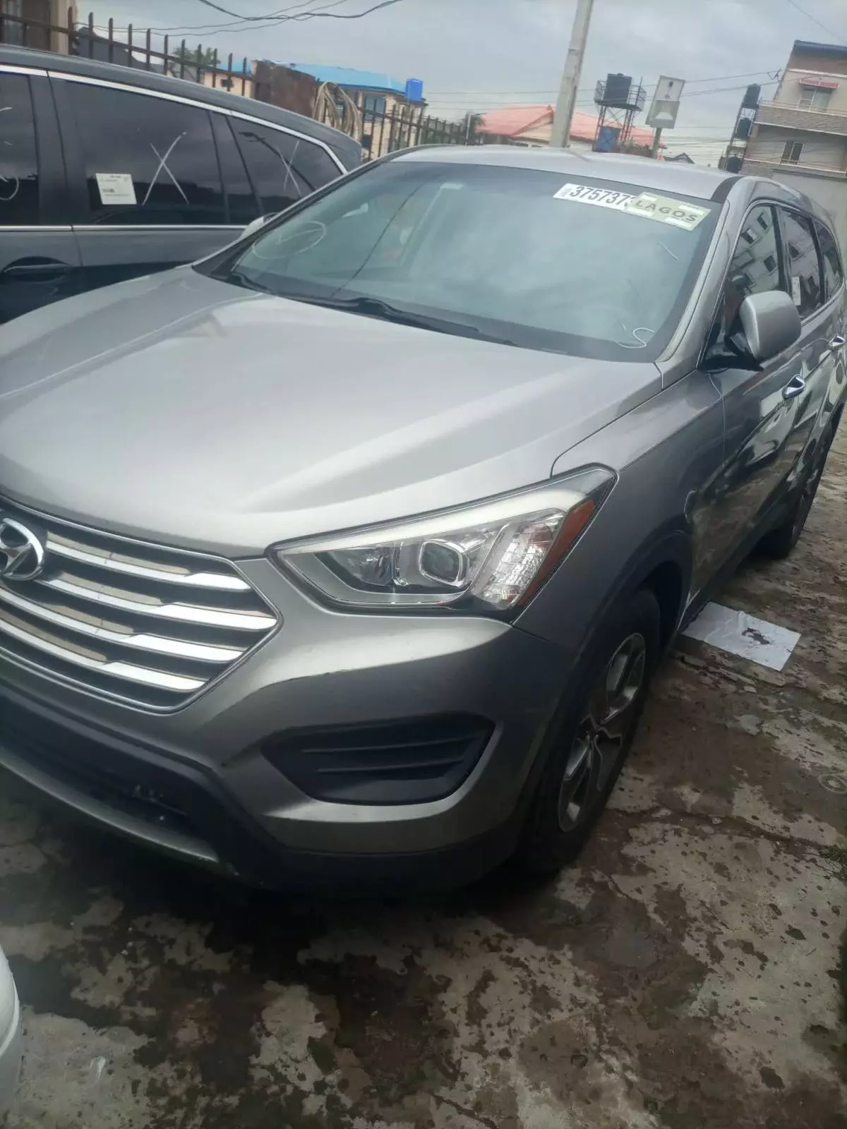 Hyundai Santa Fe   - 2013