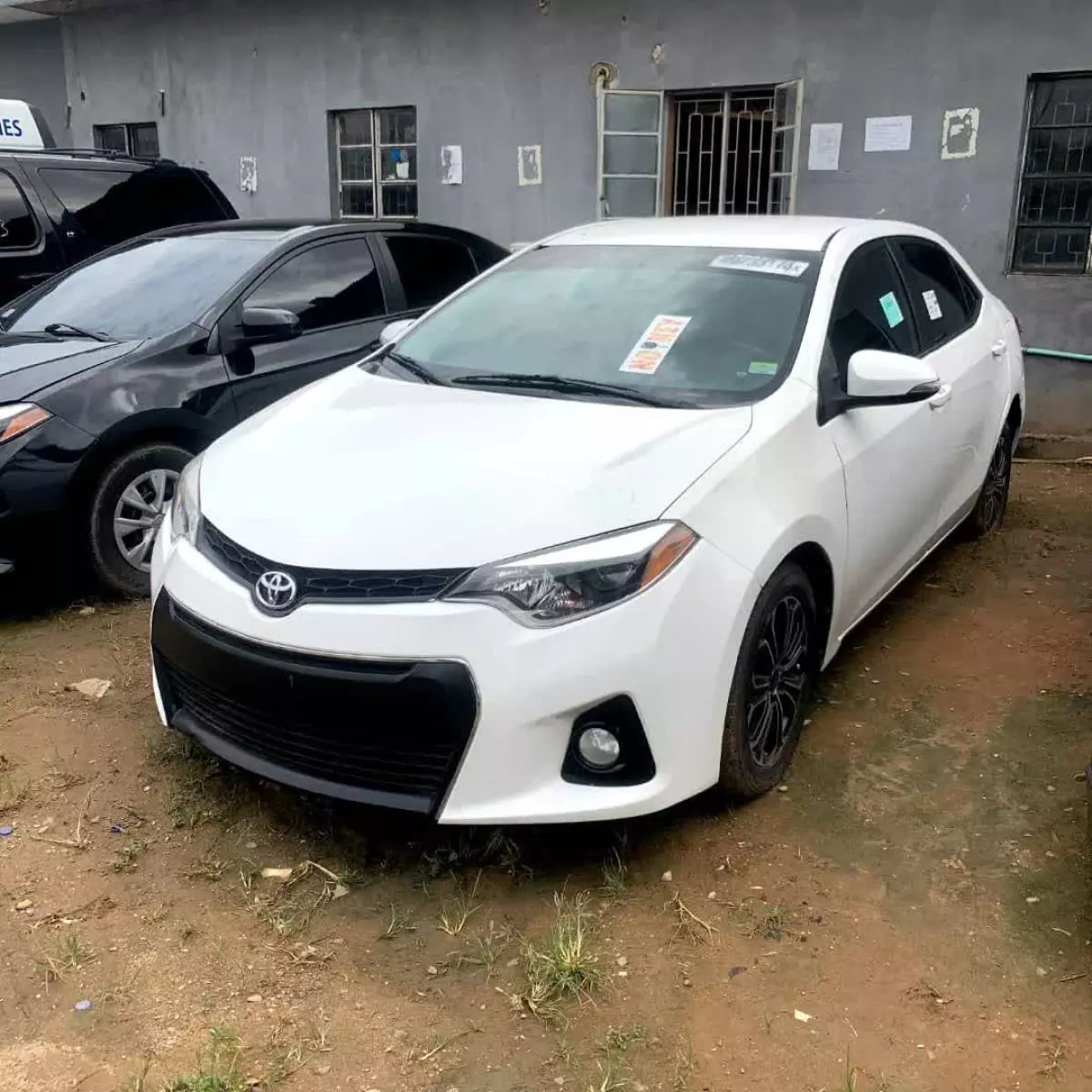 Toyota Corolla   - 2015