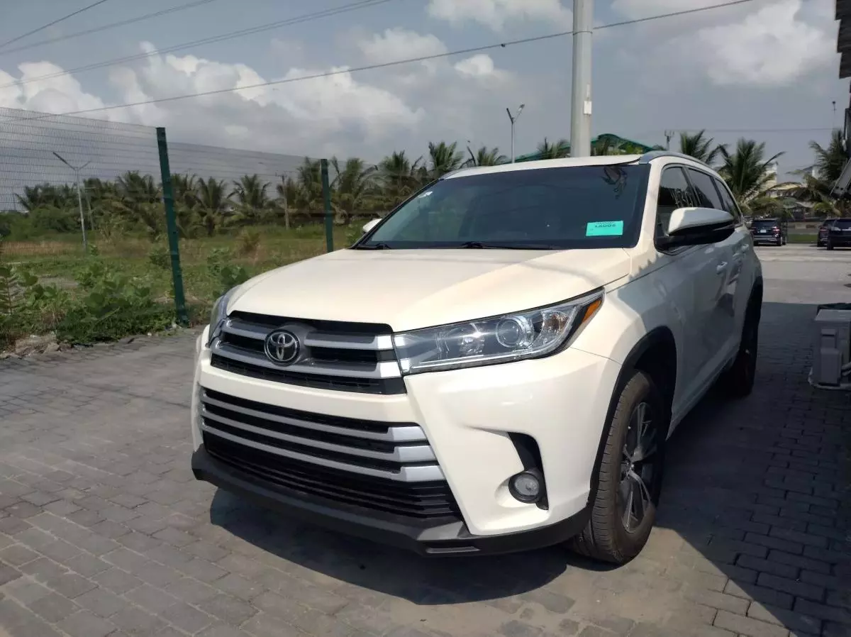 Toyota Highlander - 2016