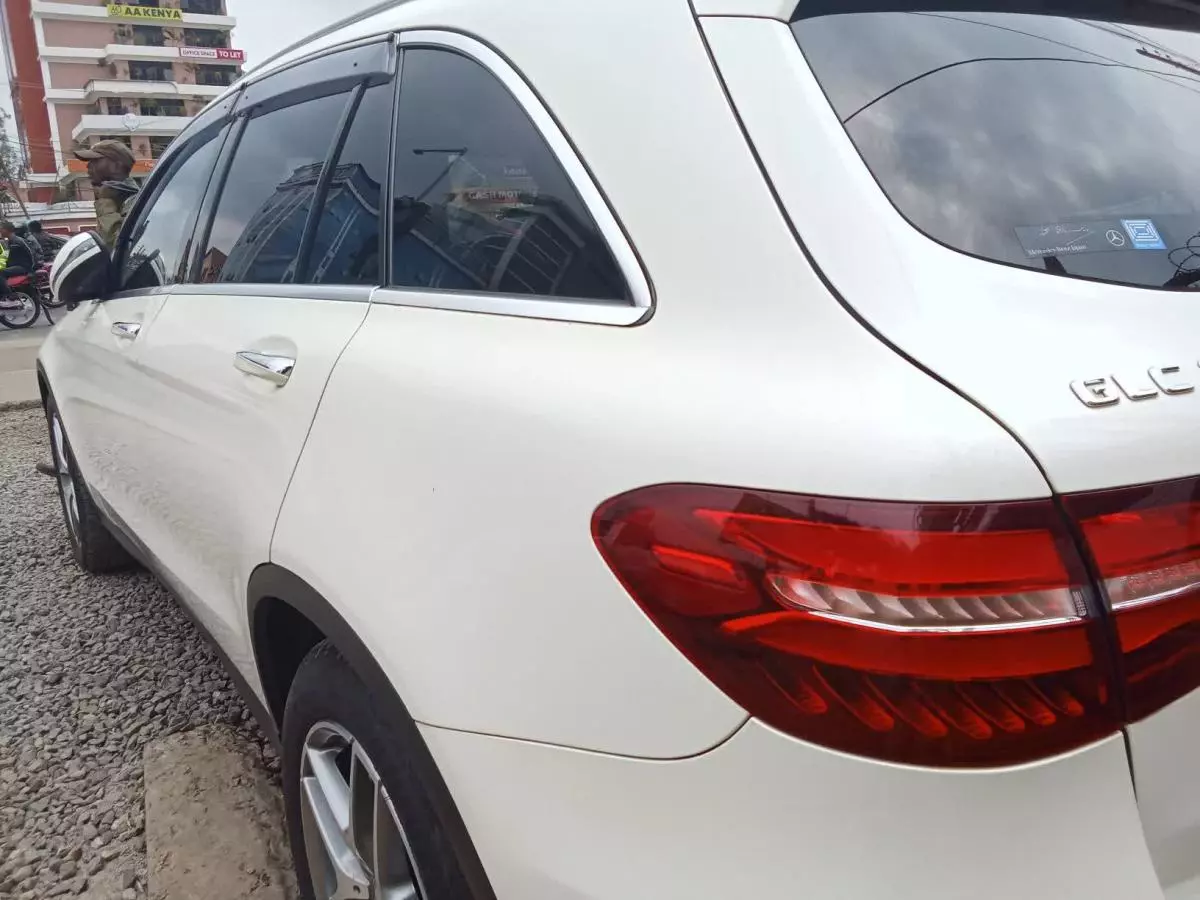 Mercedes-Benz GLC 250   - 2016