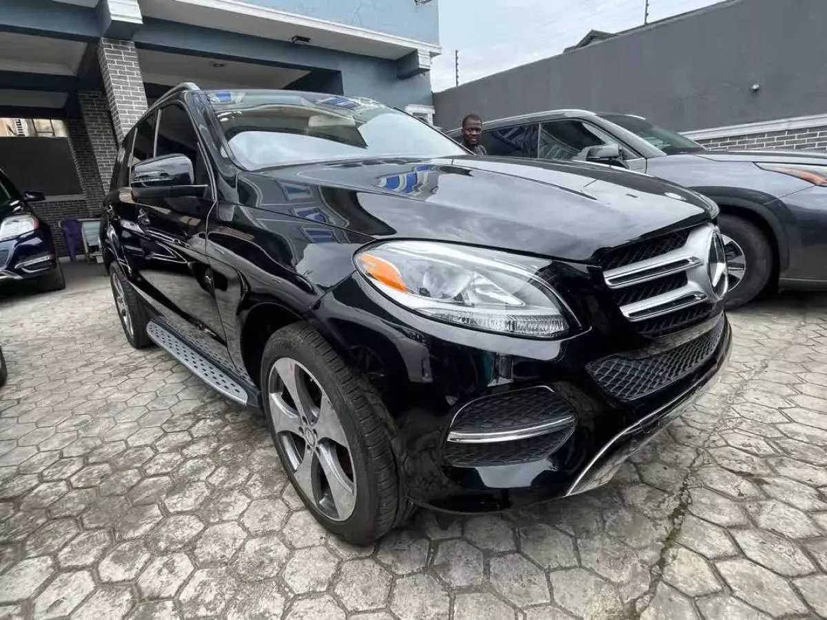 Mercedes-Benz GLE 350   - 2016