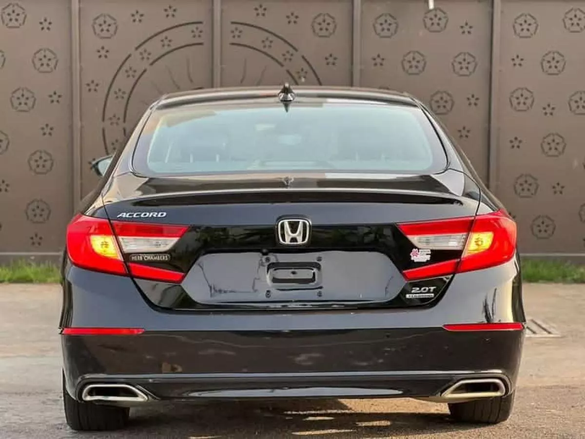 Honda Accord   - 2020