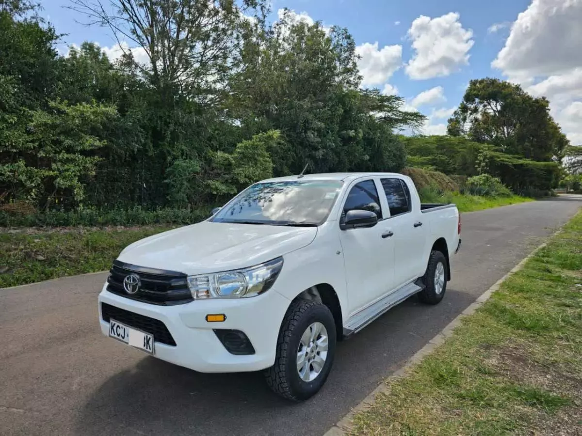 Toyota Hilux  - 2016