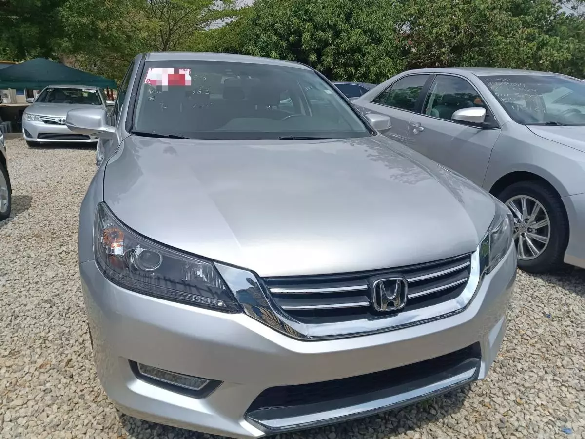 Honda Accord   - 2013