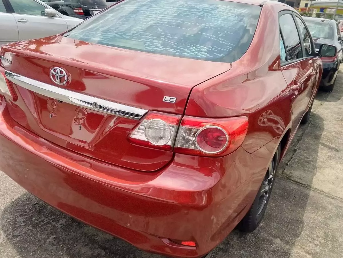 Toyota Corolla   - 2012