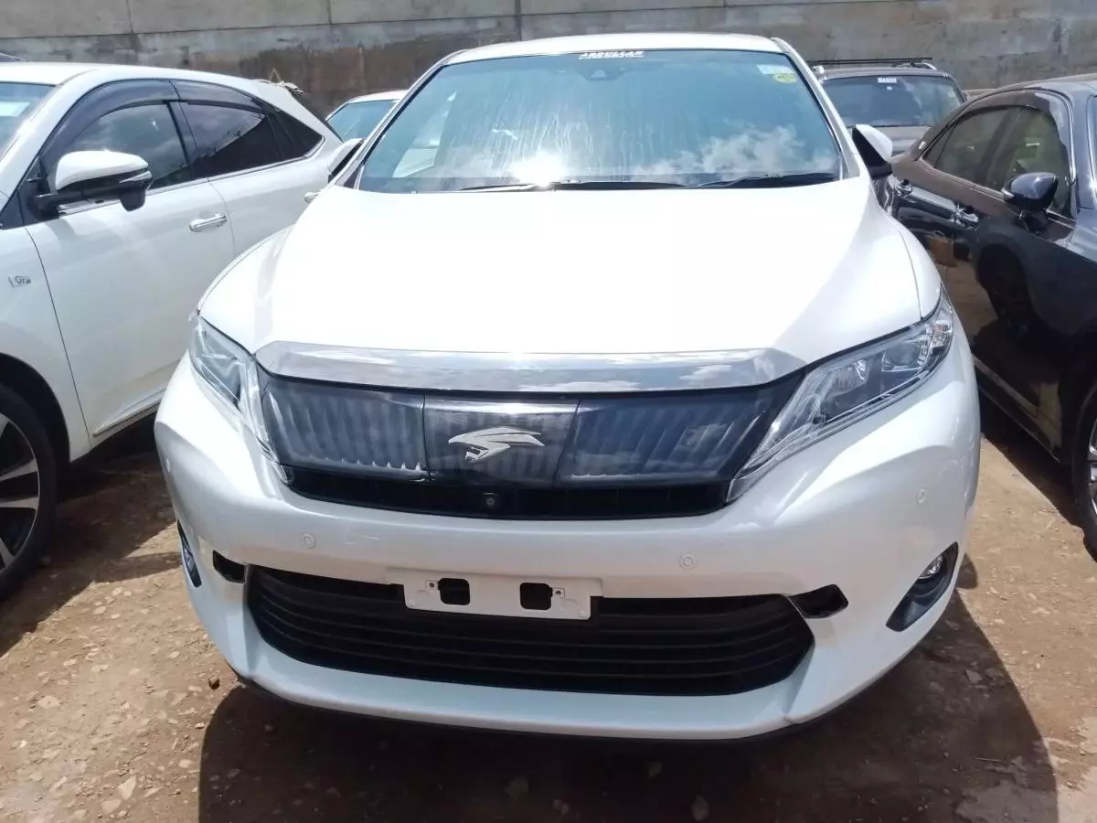 Toyota Harrier   - 2015