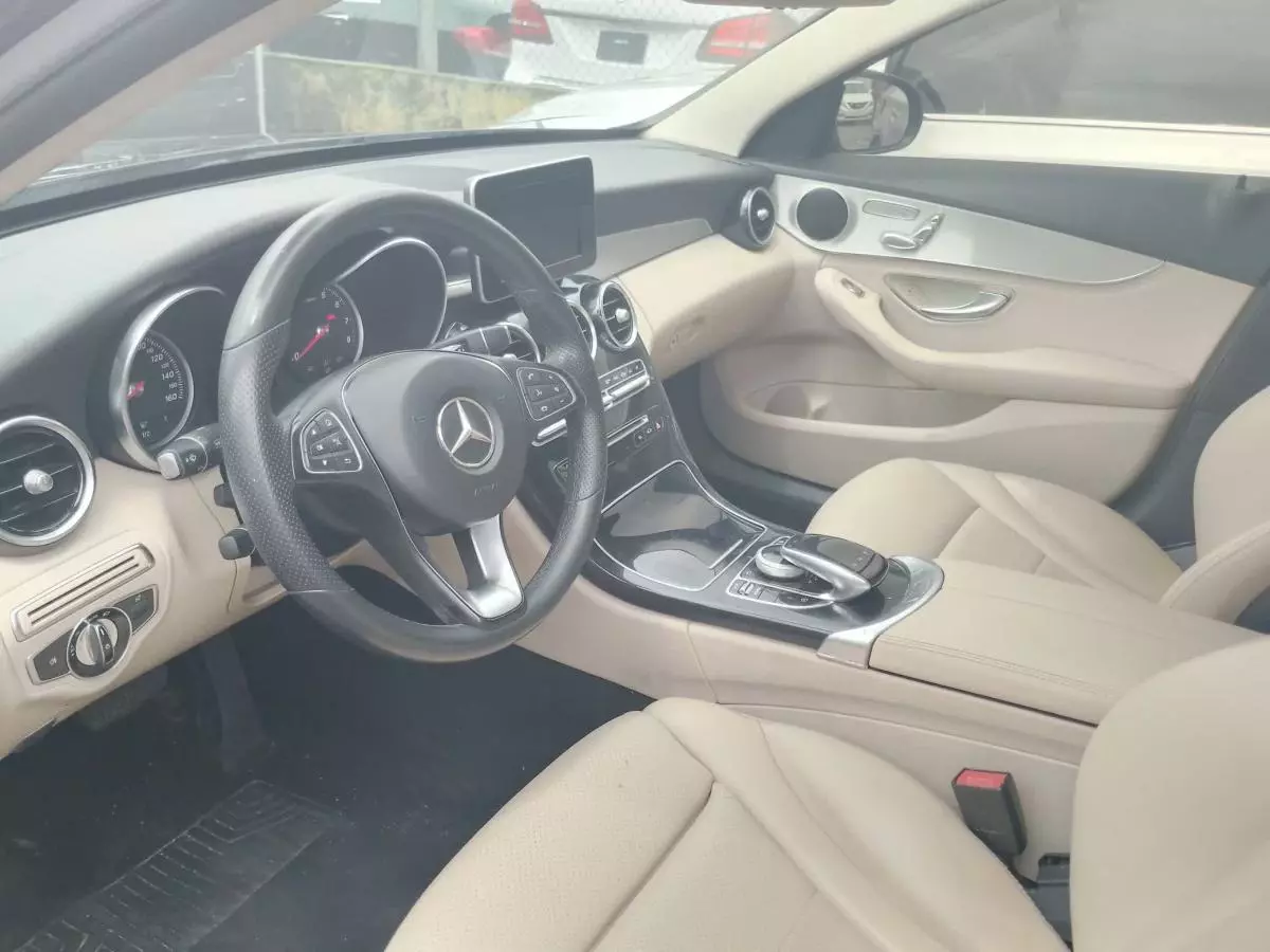 Mercedes-Benz C 300   - 2016