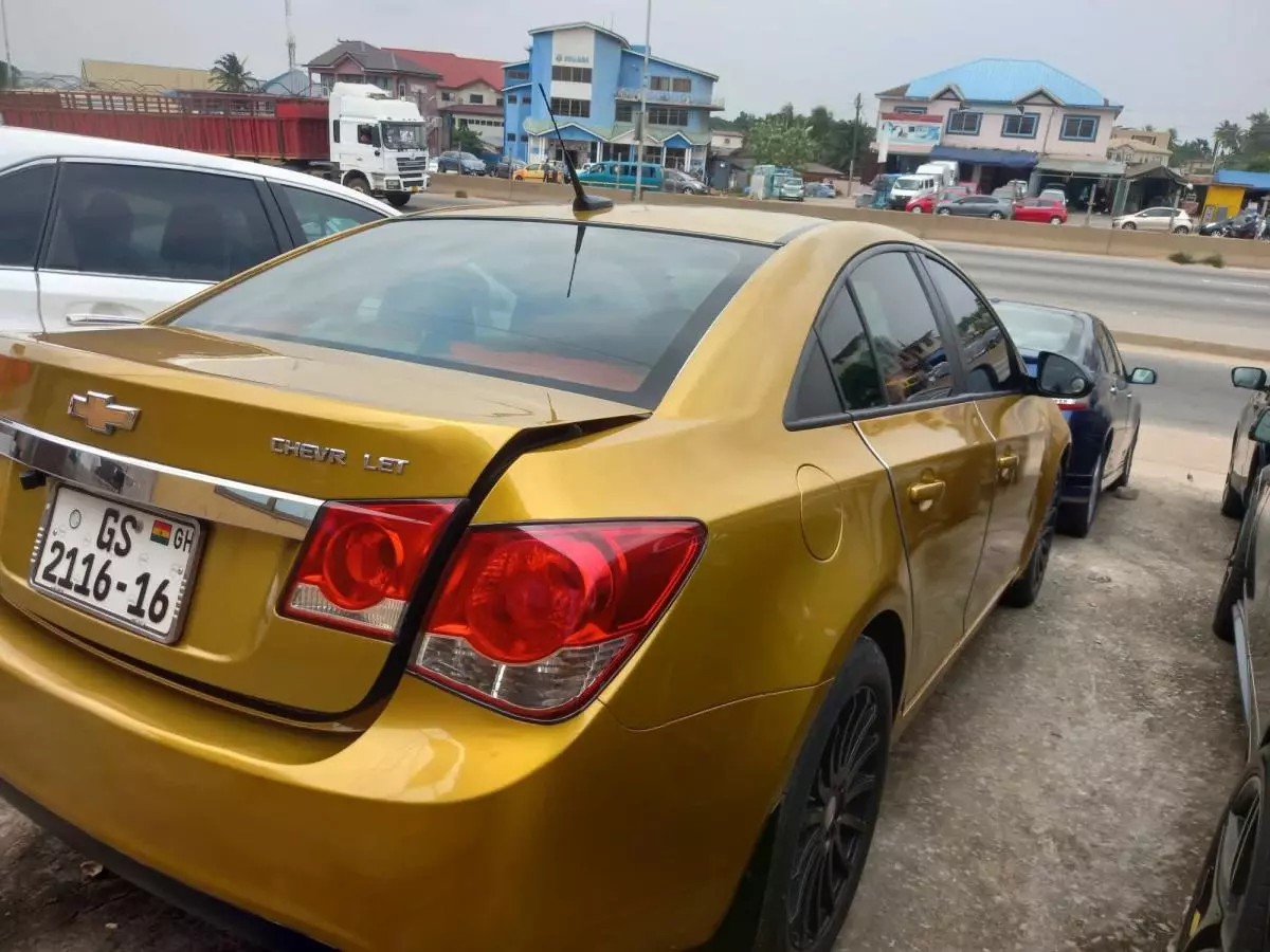 Chevrolet Cruze   - 2014