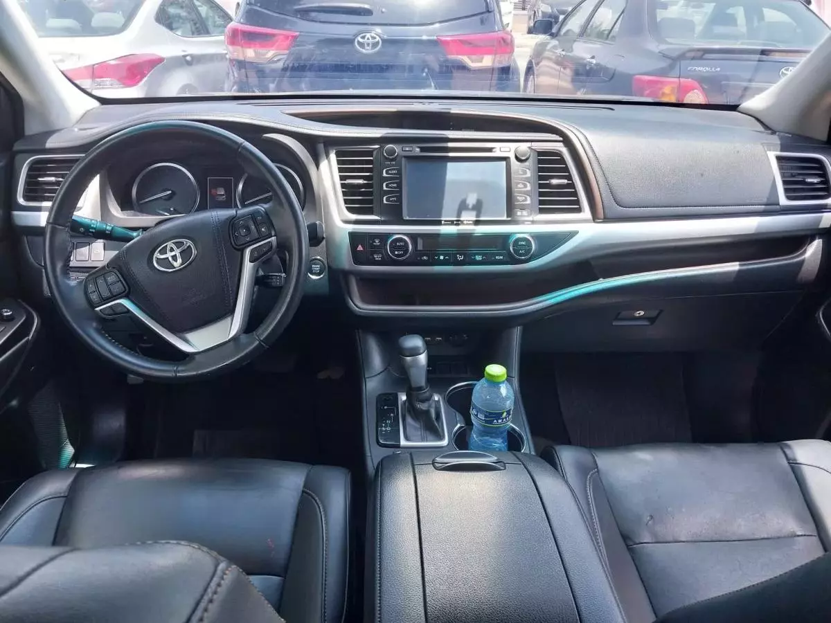 Toyota Highlander - 2019