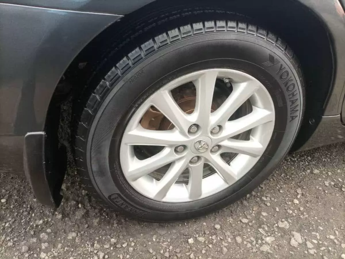 Toyota Camry - 2011