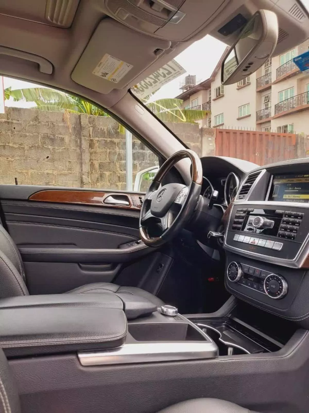 Mercedes-Benz ML 350   - 2012