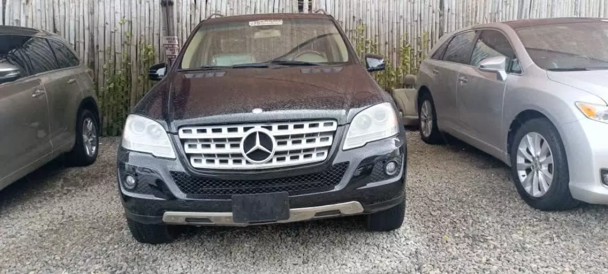 Mercedes-Benz ML 350   - 2010