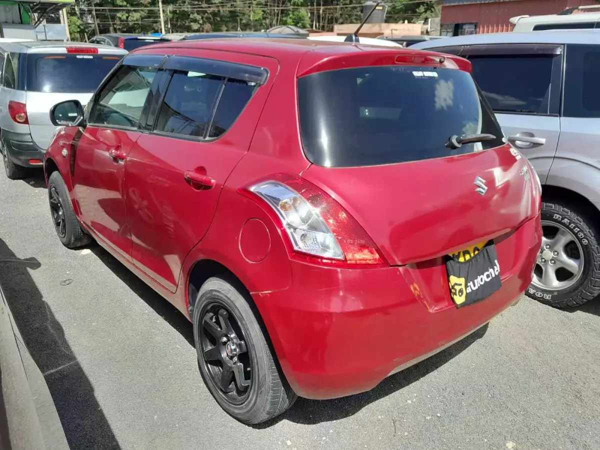 SUZUKI Swift RS - 2014