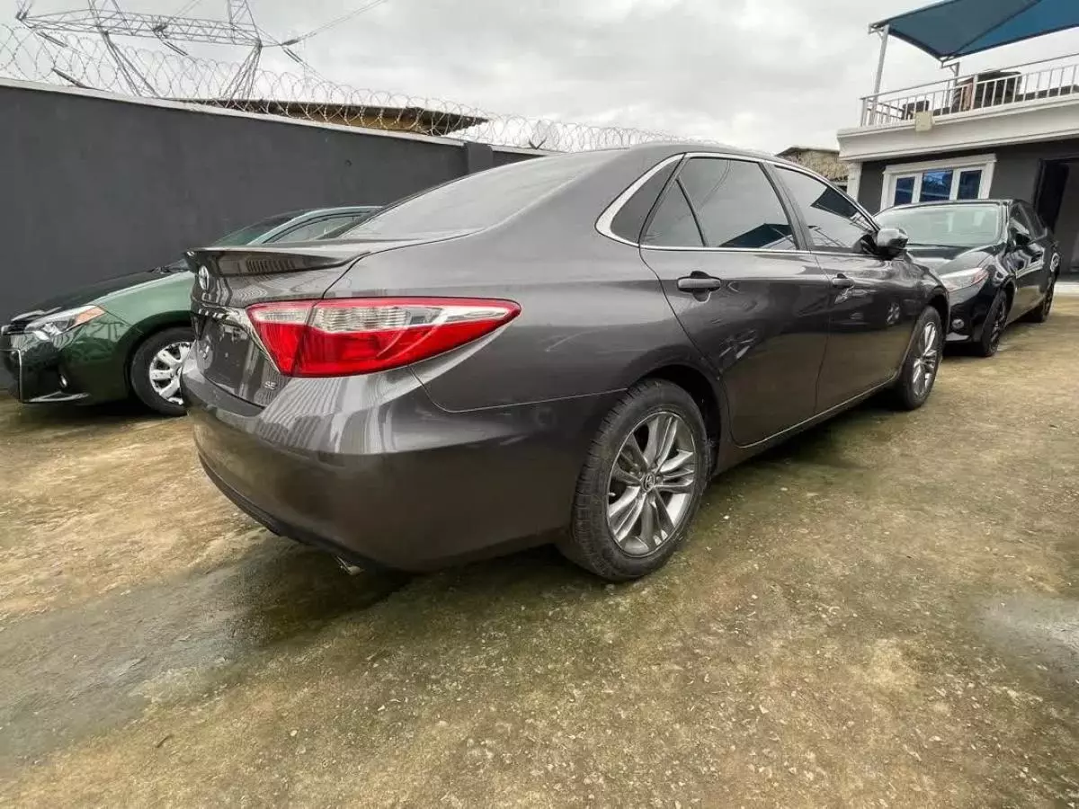 Toyota Camry   - 2015