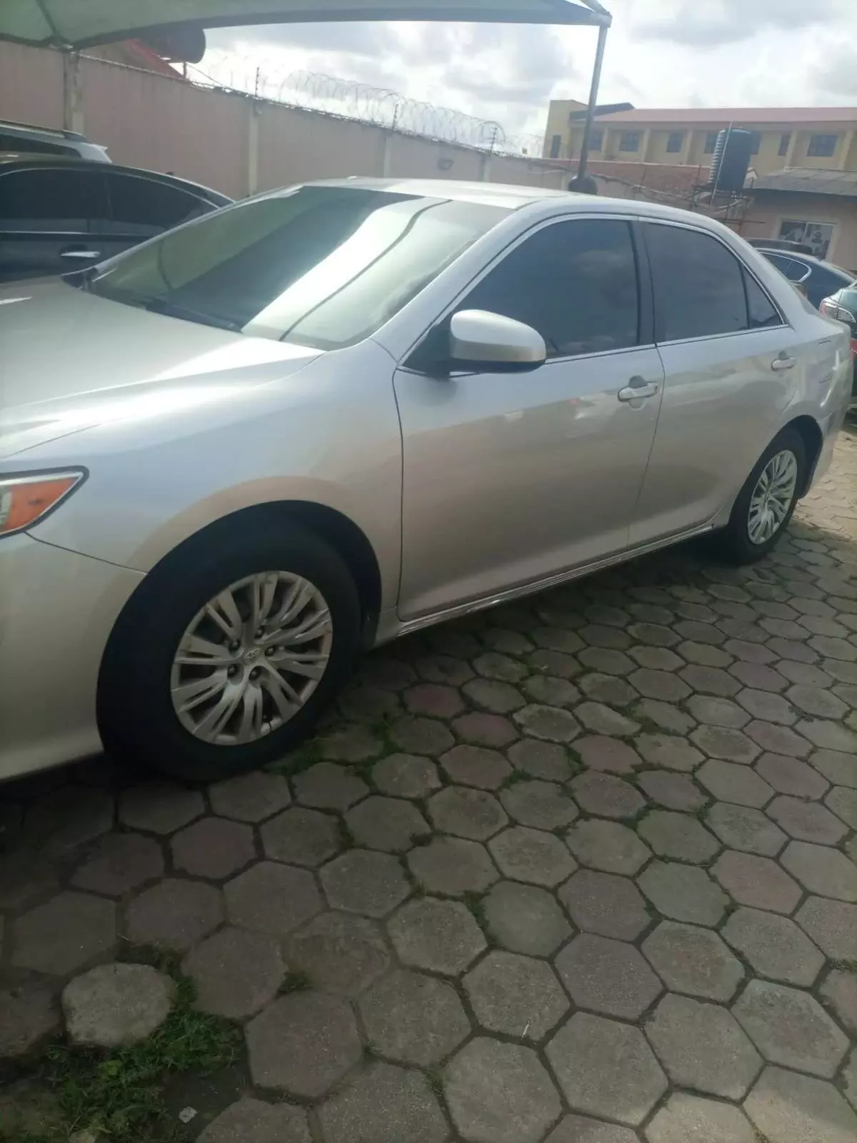 Toyota Camry   - 2012