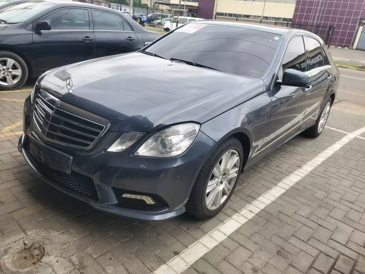 Mercedes-Benz E 350   - 2013