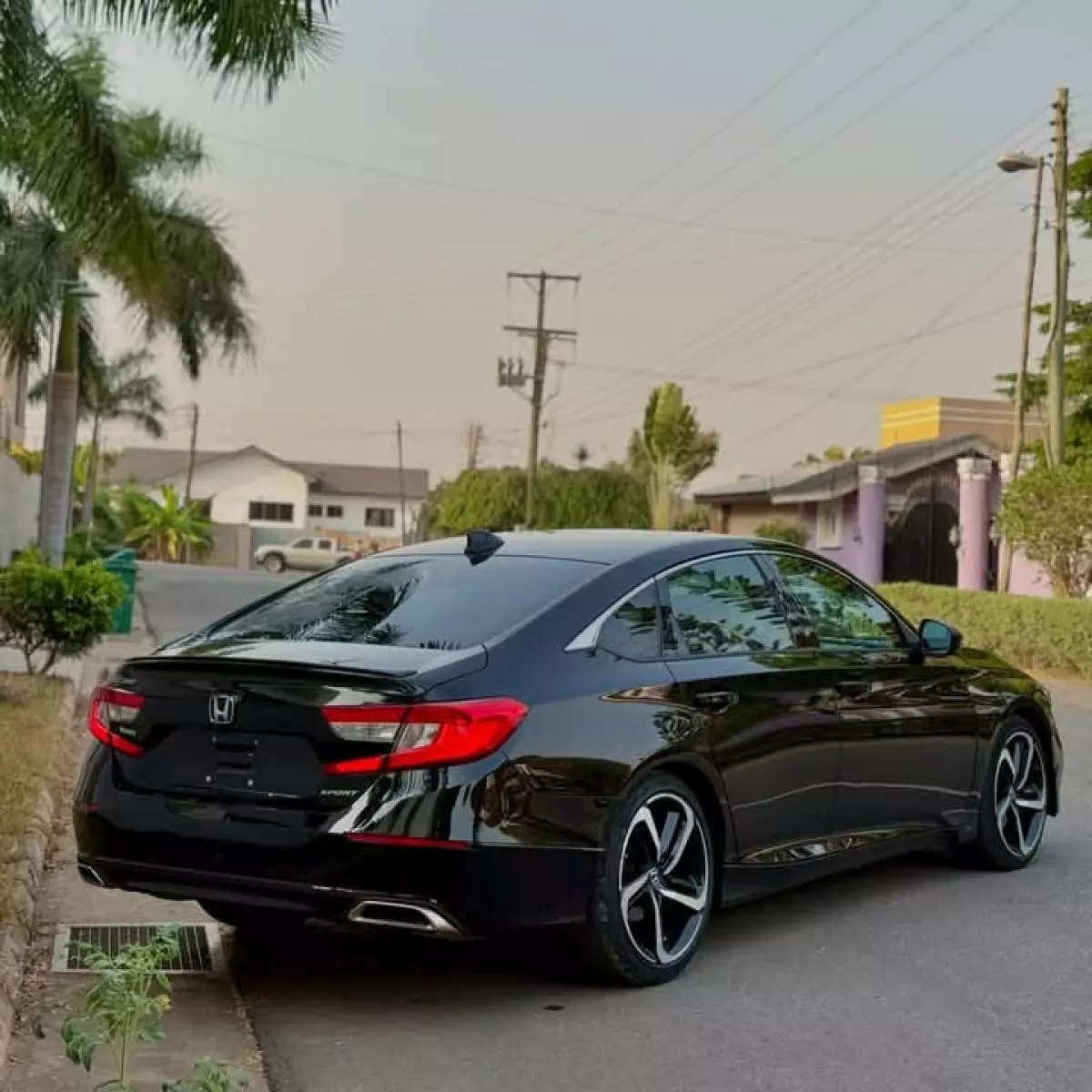 Honda Accord   - 2020